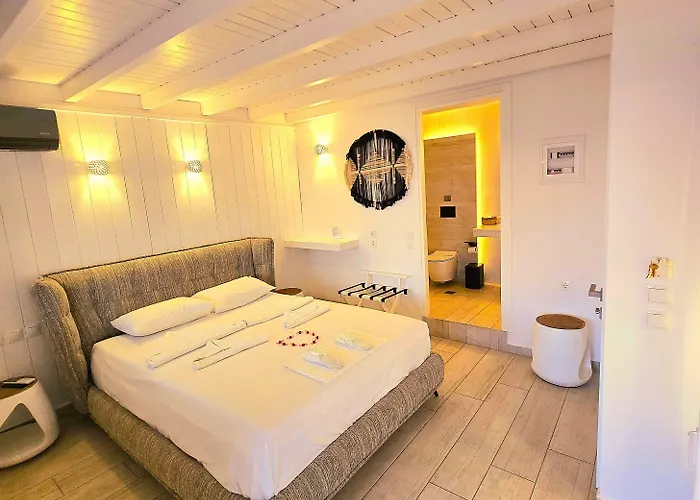 Aphrodite Boutique 3*