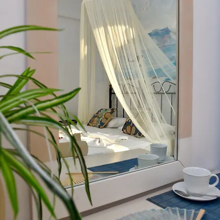 Aphrodite Boutique 3*