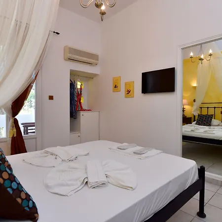 Aphrodite Boutique מלון