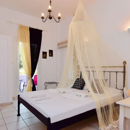 Aphrodite Boutique Αλυκή