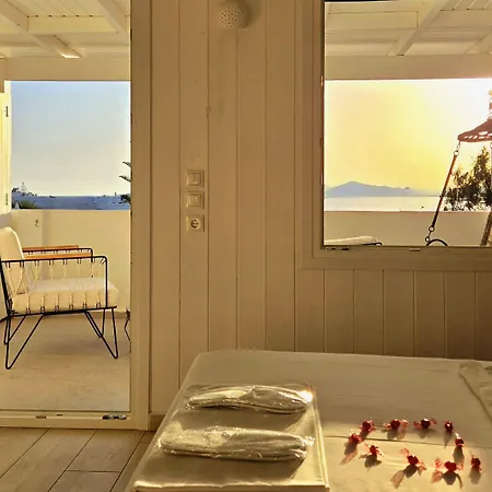 Aphrodite Boutique 3*