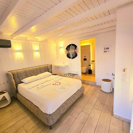 Aphrodite Boutique 3*