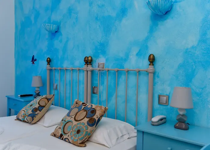 Aphrodite Boutique 3*